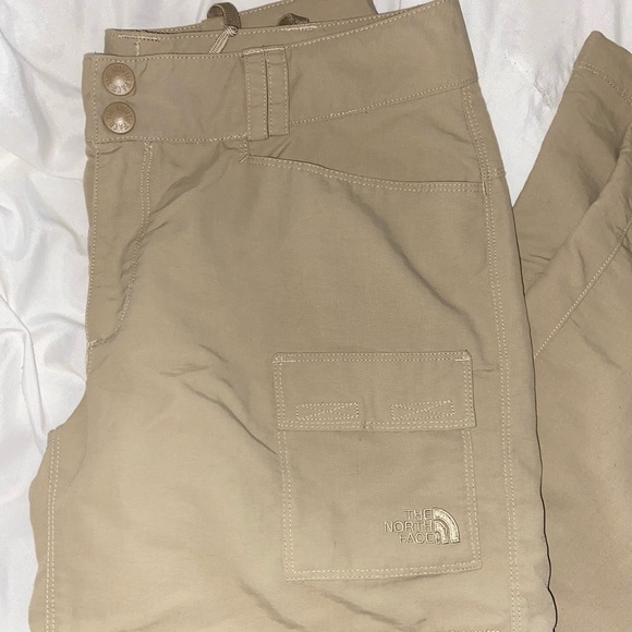 Women’s Cargo/ Short bottoms! - Picture 2 of 5